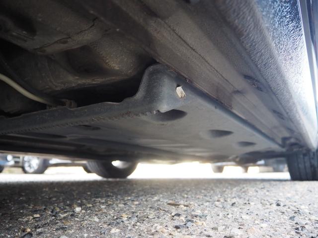 ザ・ビートル デザインレザーパッケージ　ターボ　ブラックレザーシート　純正１７インチアルミホイール　純正オーディオ　シートヒーター　パドルシフト　ステアスイッチ　ＨＩＤヘッドライト　クルーズコントロール　ビルトインＥＴＣ　レインセンサー（48枚目）