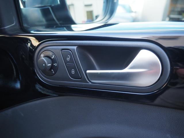 ザ・ビートル デザインレザーパッケージ　ターボ　ブラックレザーシート　純正１７インチアルミホイール　純正オーディオ　シートヒーター　パドルシフト　ステアスイッチ　ＨＩＤヘッドライト　クルーズコントロール　ビルトインＥＴＣ　レインセンサー（57枚目）