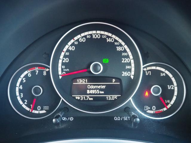 ザ・ビートル デザインレザーパッケージ　ターボ　ブラックレザーシート　純正１７インチアルミホイール　純正オーディオ　シートヒーター　パドルシフト　ステアスイッチ　ＨＩＤヘッドライト　クルーズコントロール　ビルトインＥＴＣ　レインセンサー（63枚目）