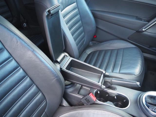 ザ・ビートル デザインレザーパッケージ　ターボ　ブラックレザーシート　純正１７インチアルミホイール　純正オーディオ　シートヒーター　パドルシフト　ステアスイッチ　ＨＩＤヘッドライト　クルーズコントロール　ビルトインＥＴＣ　レインセンサー（71枚目）