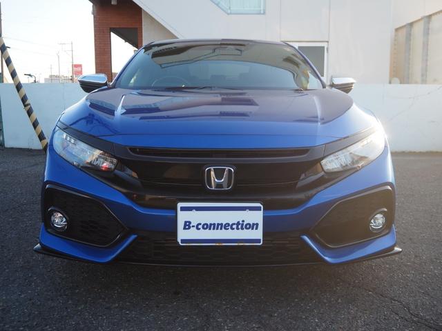 シビック ハッチバック　純正ナビ　バックカメラ　ホンダセンシング　レーダークルーズ　純正リアウィング　純正１８インチアルミホイール　パドルシフト　地デジ　シートヒーター　ＥＴＣ　ＬＥＤヘッドライト　シートカバー　純正ドラレコ（8枚目）