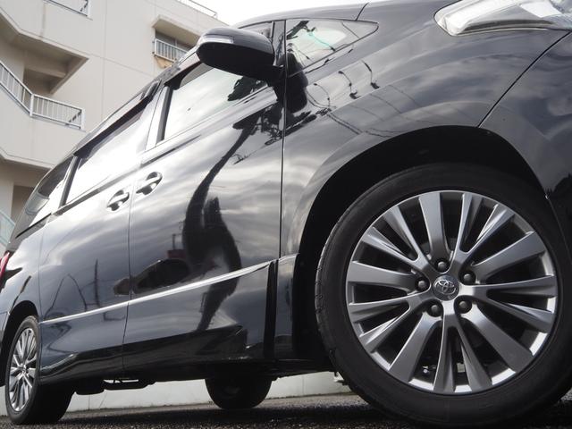 純正１８インチＡＷが足元を煌びやかせます♪