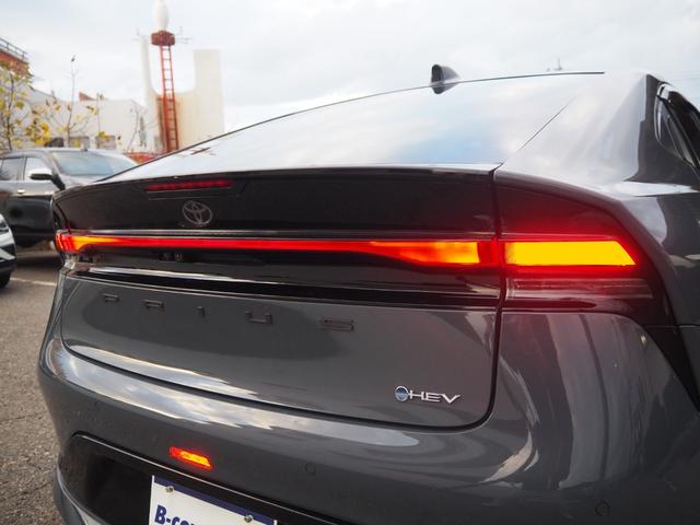 プリウス Z パノラマルーフ モデリスタフルエアロ 寒冷地仕様 全方位モニター デジタルインナーミラー 12.3インチディスプレイオーディオ パワーバックドア リアスモークフィルム シートヒーター コーナーセンサー(44枚目)