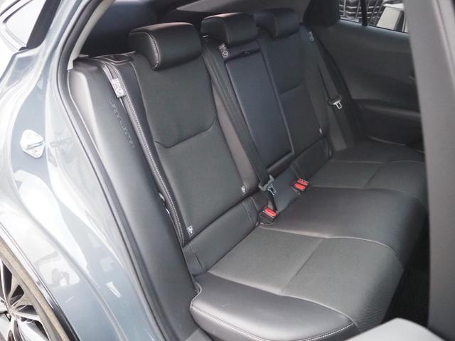 プリウス Z パノラマルーフ モデリスタフルエアロ 寒冷地仕様 全方位モニター デジタルインナーミラー 12.3インチディスプレイオーディオ パワーバックドア リアスモークフィルム シートヒーター コーナーセンサー(52枚目)