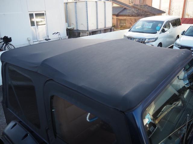 ジープ・ラングラー スペシャルエディション　ソフトトップ　ショートバンパー　リフトアップ　社外ＬＥＤヘッドライト　背面タイヤ　１ナンバー変更　レザー調シートカバー　ヒッチメンバー　カロッツェリアオーディオ　オーバーフェンダー　ＥＴＣ（7枚目）