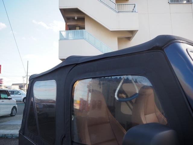 ジープ・ラングラー スペシャルエディション　ソフトトップ　ショートバンパー　リフトアップ　社外ＬＥＤヘッドライト　背面タイヤ　１ナンバー変更　レザー調シートカバー　ヒッチメンバー　カロッツェリアオーディオ　オーバーフェンダー　ＥＴＣ（41枚目）