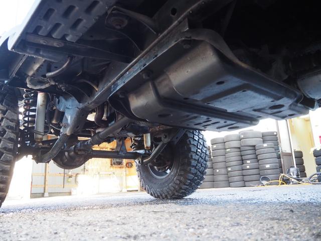 ジープ・ラングラー スペシャルエディション　ソフトトップ　ショートバンパー　リフトアップ　社外ＬＥＤヘッドライト　背面タイヤ　１ナンバー変更　レザー調シートカバー　ヒッチメンバー　カロッツェリアオーディオ　オーバーフェンダー　ＥＴＣ（51枚目）