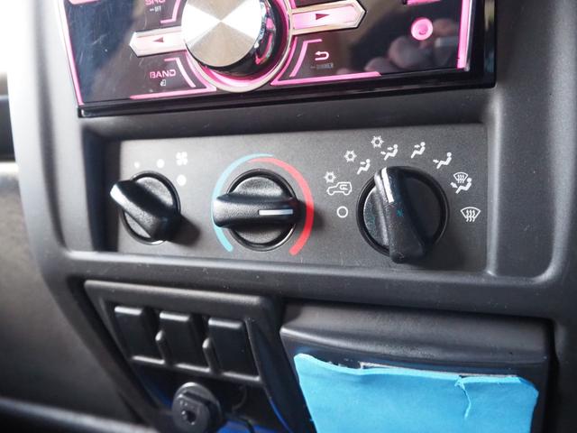 ジープ・ラングラー スペシャルエディション　ソフトトップ　ショートバンパー　リフトアップ　社外ＬＥＤヘッドライト　背面タイヤ　１ナンバー変更　レザー調シートカバー　ヒッチメンバー　カロッツェリアオーディオ　オーバーフェンダー　ＥＴＣ（66枚目）