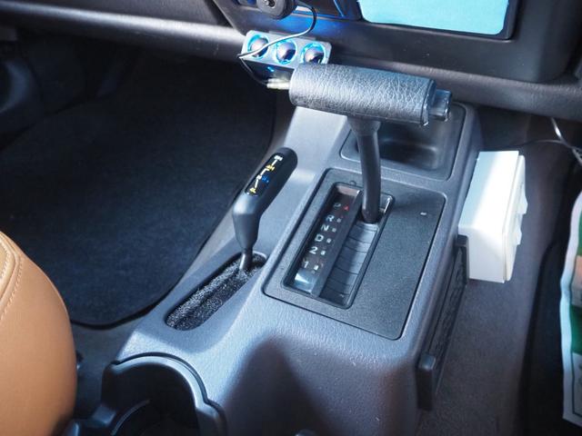 ジープ・ラングラー スペシャルエディション　ソフトトップ　ショートバンパー　リフトアップ　社外ＬＥＤヘッドライト　背面タイヤ　１ナンバー変更　レザー調シートカバー　ヒッチメンバー　カロッツェリアオーディオ　オーバーフェンダー　ＥＴＣ（67枚目）