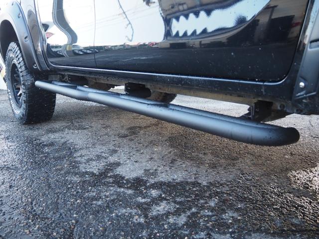 ハイラックス Z ディーゼルターボ リフトアップ FUEL17インチAW オーバーフェンダー 社外グリルガード バグガード 社外ナビ バックカメラ 地デジ BT ドライブレコーダー ゴーストフィルム スモークフィルム(17枚目)