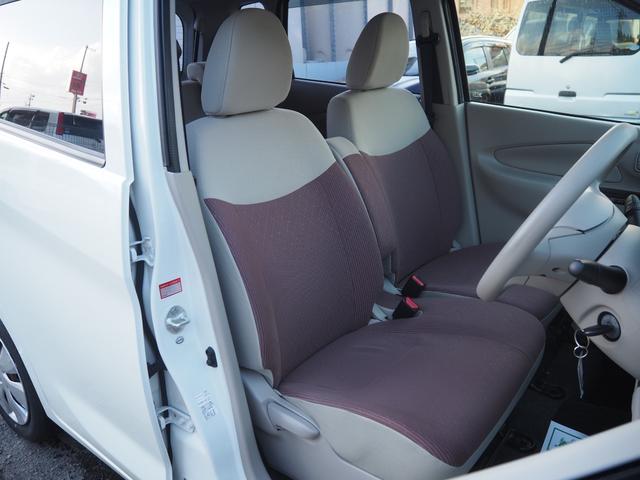 ｅＫワゴン Ｅ　クラリオンＳＤナビ　地デジ　ＢＴ接続　純正ホイールキャップ　キーレス　シートヒーター　ヘッドライトレベライザー　ベンチシート　電格ミラー　エアコン　ドアバイザー　フロアマット　ハロゲンヘッドライト（12枚目）