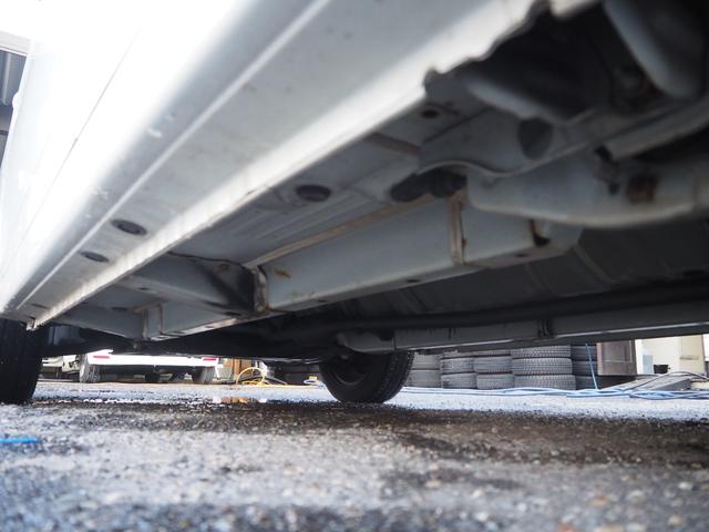 ｅＫワゴン Ｅ　クラリオンＳＤナビ　地デジ　ＢＴ接続　純正ホイールキャップ　キーレス　シートヒーター　ヘッドライトレベライザー　ベンチシート　電格ミラー　エアコン　ドアバイザー　フロアマット　ハロゲンヘッドライト（48枚目）