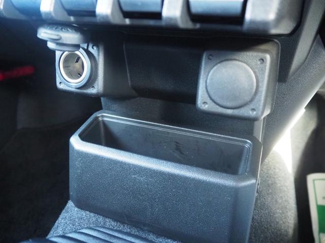 ジムニー ＸＬ　３型　ＭＴ　ターボ　セーフティサポート　衝突軽減　ハイビームアシスト　レーンキープアシスト　ダウンヒルアシスト　バックカメラ　ミラーヒーター　純正ディスプレイオーディオ　純正１６インチＳＷ（65枚目）