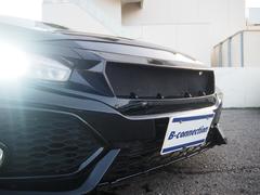 �ե���ȥ���롢�ꥢ�Х�ѡ�����ù����ܤ���Ƥ��ꡢ�����ˤ⹴�ä�����Ǥ��� 6