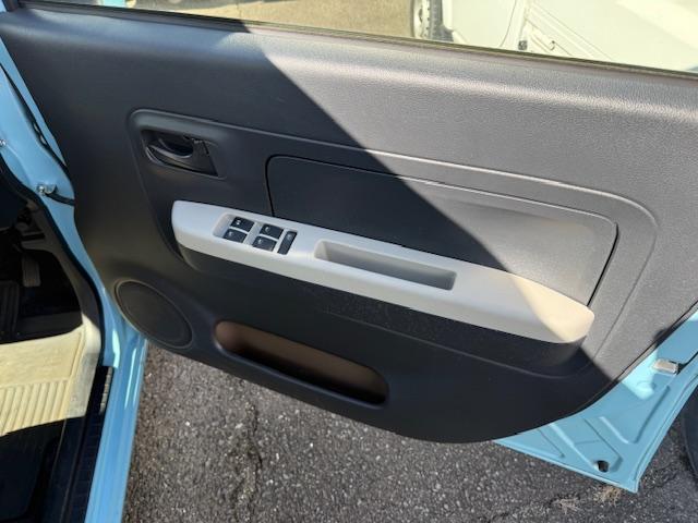 ミラトコット Ｌ　ＳＡＩＩＩ　スマートアシストＩＩＩ／ナビ・フルセグＴＶ・ＤＶＤ再生・バックカメラ／ＬＥＤヘッドライト／アイドリングストップ／キーレス／（7枚目）