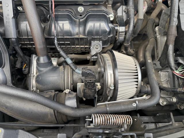 プリウス S 後期モデル/リフトアップ/A/Tタイヤ/社外マフラー/バグガード/ルーフキャリア/ナビ・フルセグTV・DVD再生・Bluetooth・バックカメラ/ドラレコ/ETC/スマートキー/(26枚目)