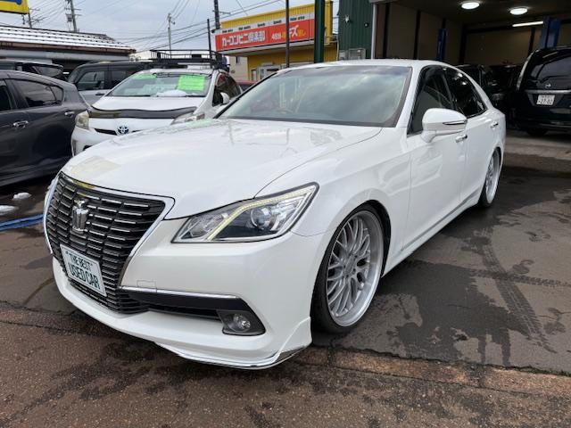クラウン ロイヤルサルーン 20インチアルミ/車高調/ナビ・フルセグTV・バックカメラ/クルーズコントロール/(2枚目)