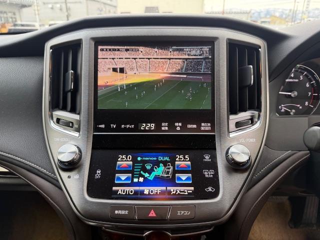 クラウン ロイヤルサルーン 20インチアルミ/車高調/ナビ・フルセグTV・バックカメラ/クルーズコントロール/(11枚目)