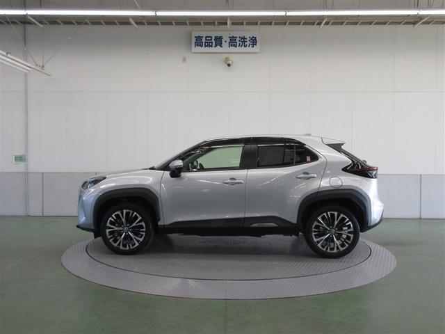 ヤリスクロス ハイブリッドＺ　メモリーナビ　ミュージックプレイヤー接続可　バックカメラ　衝突被害軽減システム　ＥＴＣ　ＬＥＤヘッドランプ　ワンオーナー（4枚目）