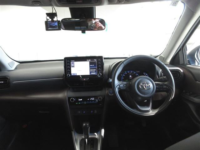 ヤリスクロス ハイブリッドＺ　メモリーナビ　ミュージックプレイヤー接続可　バックカメラ　衝突被害軽減システム　ＥＴＣ　ＬＥＤヘッドランプ　ワンオーナー（8枚目）