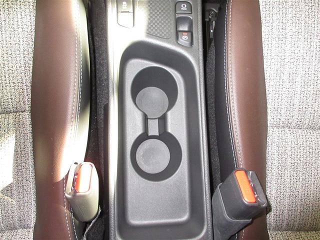 ヤリスクロス ハイブリッドＺ　メモリーナビ　ミュージックプレイヤー接続可　バックカメラ　衝突被害軽減システム　ＥＴＣ　ＬＥＤヘッドランプ　ワンオーナー（18枚目）