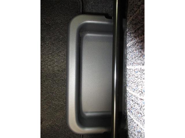 ヤリスクロス ハイブリッドＺ　メモリーナビ　ミュージックプレイヤー接続可　バックカメラ　衝突被害軽減システム　ＥＴＣ　ＬＥＤヘッドランプ　ワンオーナー（26枚目）