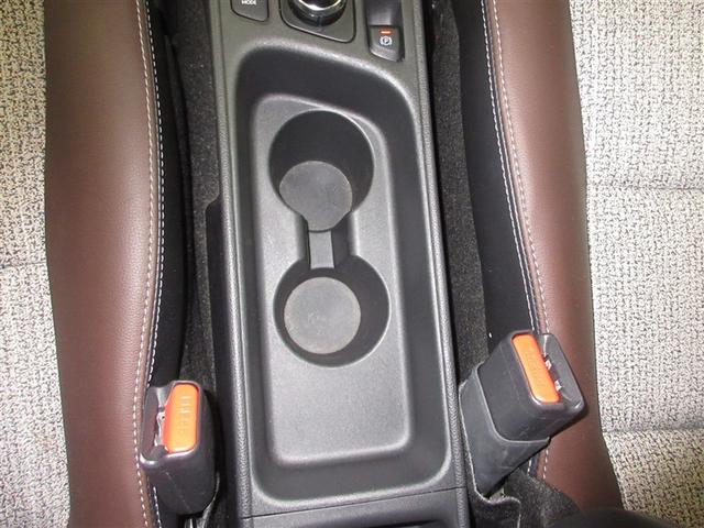 ヤリスクロス ハイブリッドＺ　４ＷＤ　メモリーナビ　ミュージックプレイヤー接続可　バックカメラ　衝突被害軽減システム　ＥＴＣ　ＬＥＤヘッドランプ　ワンオーナー　記録簿（19枚目）