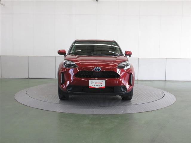 ヤリスクロス ハイブリッドＺ　４ＷＤ　メモリーナビ　ミュージックプレイヤー接続可　バックカメラ　衝突被害軽減システム　ＥＴＣ　ＬＥＤヘッドランプ　ワンオーナー　記録簿（32枚目）
