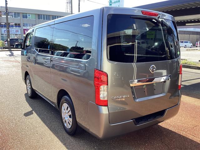 ＮＶ３５０キャラバンバン ロングＤＸターボ　４ＷＤ　３人乗り　衝突被害軽減システム　アラウンドビューモニター　ドライブレコーダー　ＥＴＣ　ナビ　フルセグＴＶ　Ｂｌｕｅｔｏｏｔｈ接続　キーレス　両側スライドドア　電動ミラー　前席パワーウィンドウ（12枚目）