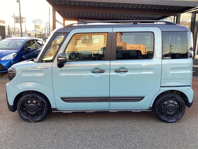 スペーシアギア ハイブリッドＸＺ　衝突被害軽減システム　レーンアシスト　クリアランスソナー　ＬＥＤヘッドライト　オートハイビーム　ＥＴＣ　ナビ　フルセグＴＶ　Ｂｌｕｅｔｏｏｔｈ接続　スマートキー　シートヒーター　両側電動スライド（13枚目）