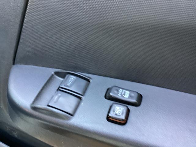 ハイエースバン ロングDX GLパッケージ 4WD 6人乗り フロントフォグランプ ETC バックカメラ ナビ ワンセグTV Bluetooth接続 キーレス 電動ミラー パワーウインドウ 両側スライドドア エアバック エアコン ABS(22枚目)