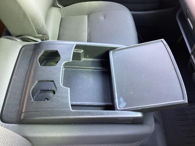 ハイエースバン ロングDX GLパッケージ 4WD 6人乗り フロントフォグランプ ETC バックカメラ ナビ ワンセグTV Bluetooth接続 キーレス 電動ミラー パワーウインドウ 両側スライドドア エアバック エアコン ABS(26枚目)