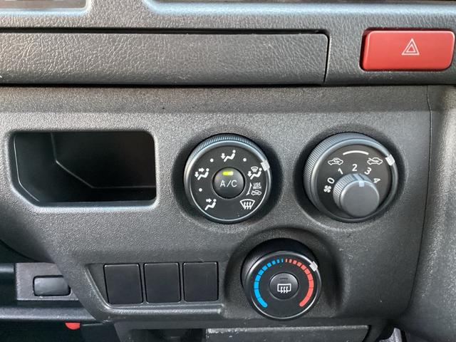 ハイエースバン ロングDX GLパッケージ 4WD 6人乗り フロントフォグランプ ETC バックカメラ ナビ ワンセグTV Bluetooth接続 キーレス 電動ミラー パワーウインドウ 両側スライドドア エアバック エアコン ABS(45枚目)