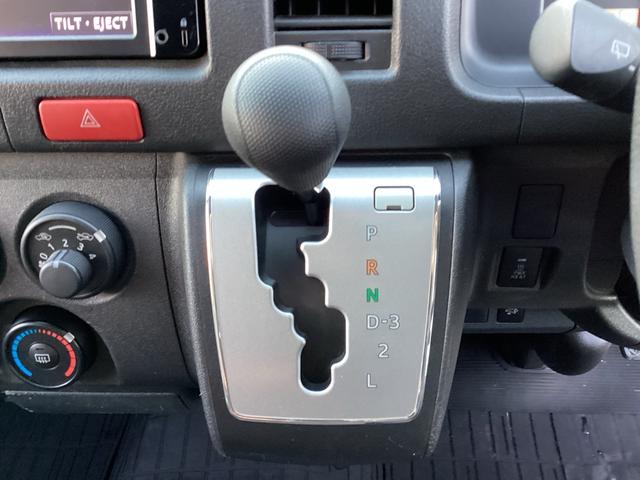 ハイエースバン ロングDX GLパッケージ 4WD 6人乗り フロントフォグランプ ETC バックカメラ ナビ ワンセグTV Bluetooth接続 キーレス 電動ミラー パワーウインドウ 両側スライドドア エアバック エアコン ABS(46枚目)