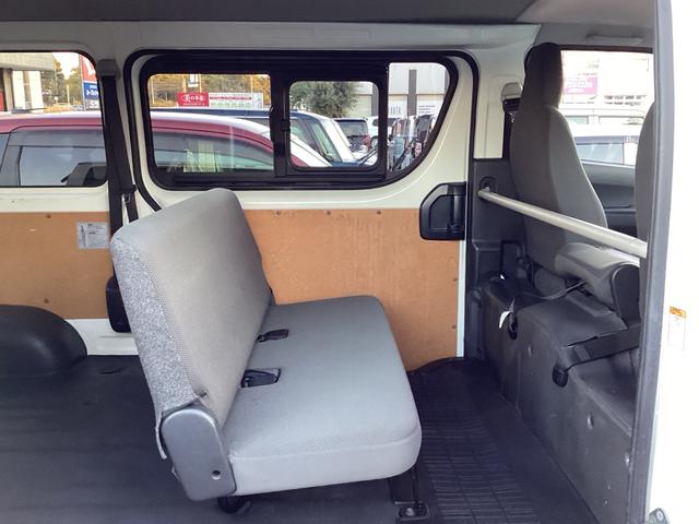 ハイエースバン ロングDX GLパッケージ 4WD 6人乗り フロントフォグランプ ETC バックカメラ ナビ ワンセグTV Bluetooth接続 キーレス 電動ミラー パワーウインドウ 両側スライドドア エアバック エアコン ABS(53枚目)