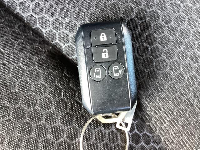 『点検整備記録簿』　の項目を元に点検を行い規定の基準に満たない箇所が見受けられた場合はしっかりと整備もしくは部品交換を行いお客様に安心しておクルマに乗っていただける状態でご納車をさせて頂きます！