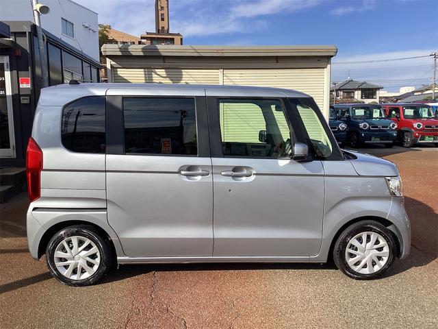 カープレシャスではご納車後もお客様に安心しておクルマにお乗り頂くため、【２か月又は２，０００ｋｍ】の保証をお付けしております！当社は保証金額をお支払い総額に含ませていただいております！