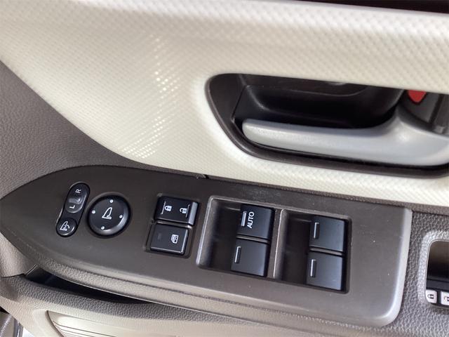 ご成約のおクルマ全て、エンジンオイルを交換してご納車させていただきます！また、点検時に消耗品の状態確認も行い必要に応じて新品交換させていただきます！