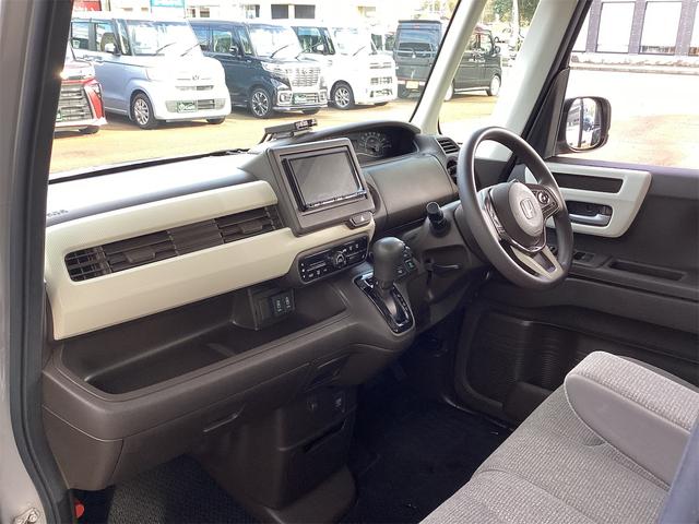 カープレシャスではご納車後もお客様に安心しておクルマにお乗り頂くため、【２か月又は２，０００ｋｍ】の保証をお付けしております！当社は保証金額をお支払い総額に含ませていただいております！