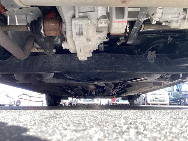 カープレシャスでは当社指定の認証工場又はディーラーにて点検・整備を行い全車記録簿を発行し納車致します！