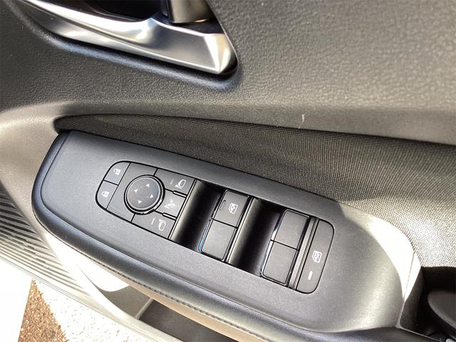 ご成約のおクルマ全て、エンジンオイルを交換してご納車させていただきます！また、点検時に消耗品の状態確認も行い必要に応じて新品交換させていただきます！