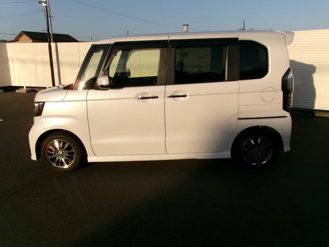 N-BOXカスタム L ホンダセンシング ホンダ純正メモリーナビ ホンダ純正アルミホイール 片側電動スライドドア LEDヘッドライト フォグライト Bluetooth ETC シートヒーターバックカメラ(9枚目)