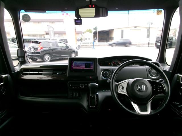 N-BOXカスタム G・Lターボホンダセンシング ホンダセンシング ホンダ純正アルミホイール ターボ パドルシフト LEDヘッドライト 両側電動スライドドア バックカメラ ETC シートヒーター Bluetooth(3枚目)