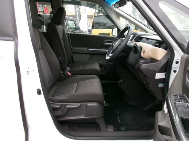 �^�]�Ȃɂ͍����������ł���w�V�[�g�n�C�g�A�W���X�^�[�@�\�x���t���Ă��܂��I�@�����ɂ҂�����̉^�]�p�����Ƃ�܂�