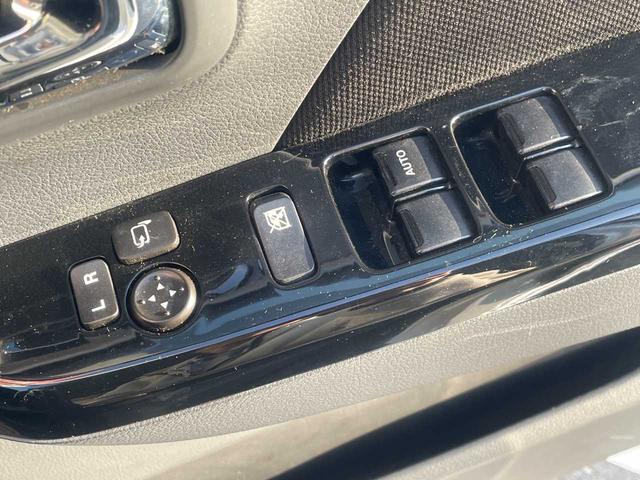 ワゴンＲスティングレー Ｔ　新品夏タイヤ付き　ナビ　バックカメラ　ＴＶ　ＣＤ　ＥＴＣ　前後ドラレコ　オートエアコン　オートライト　ディスチャージライト　フォグライト　プッシュスタート・スマートキー（20枚目）