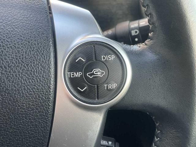 アクア Ｇ　衝突軽減装置　９インチナビ　フルセグＴＶ　バックカメラ　純正アルミホイール　クルーズコントロール　ＥＴＣ　前後ドライブレコーダー　オートライト　ＬＥＤヘッドライト　フォグライト　オートハイビーム（17枚目）