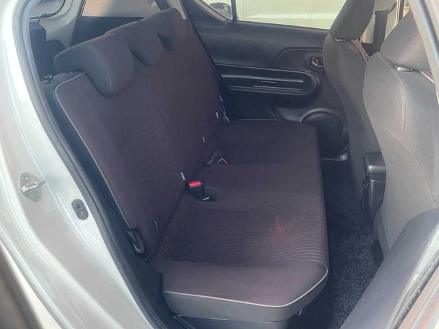 アクア Ｇ　衝突軽減装置　９インチナビ　フルセグＴＶ　バックカメラ　純正アルミホイール　クルーズコントロール　ＥＴＣ　前後ドライブレコーダー　オートライト　ＬＥＤヘッドライト　フォグライト　オートハイビーム（25枚目）