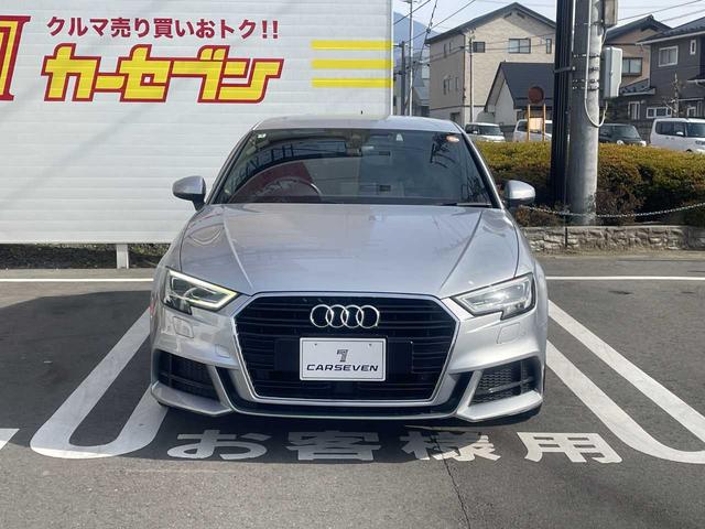 納車はもちろん内装クリーニング済み☆ご要望に応じてボディーコーティングも承ります☆ボディの艶は更に蘇りますし、細かい傷も目立たなくなります♪施工後のメンテナンスも水洗いでＯＫです♪