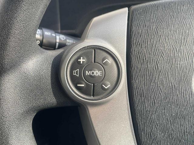 アクア Ｓ　純正ナビ　バックカメラ　ＴＶ　シートヒーター　ＥＴＣ　１５インチアルミホイール　オートライト　オートエアコン　プッシュスタート・スマートキー（12枚目）