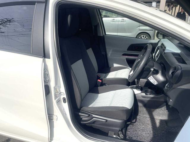 アクア Ｓ　純正ナビ　バックカメラ　ＴＶ　シートヒーター　ＥＴＣ　１５インチアルミホイール　オートライト　オートエアコン　プッシュスタート・スマートキー（22枚目）